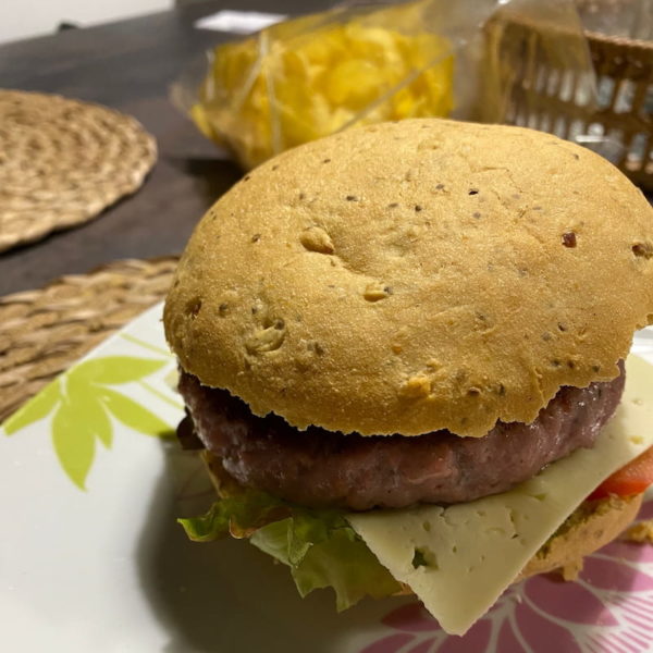 Comprar online pan horneado a leña con chía para hamburguesas